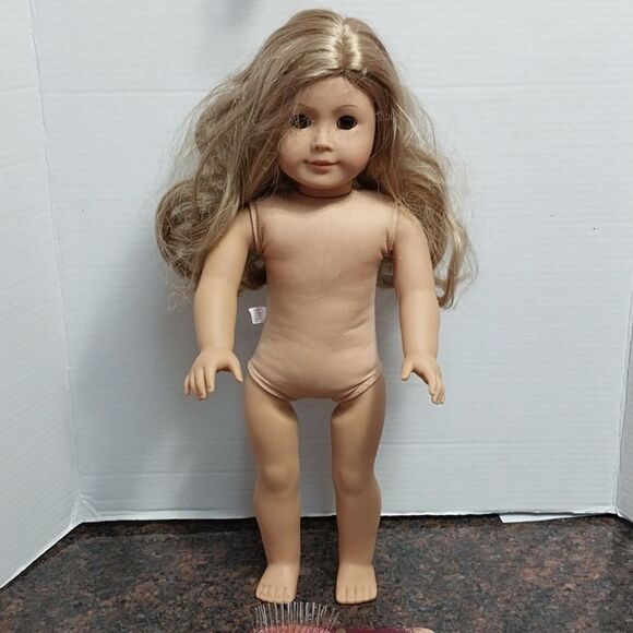 American Girl Doll..EUC,......"JUST LIKE YOU".....FREE A.G. BRUSH - Picture 1 of 7